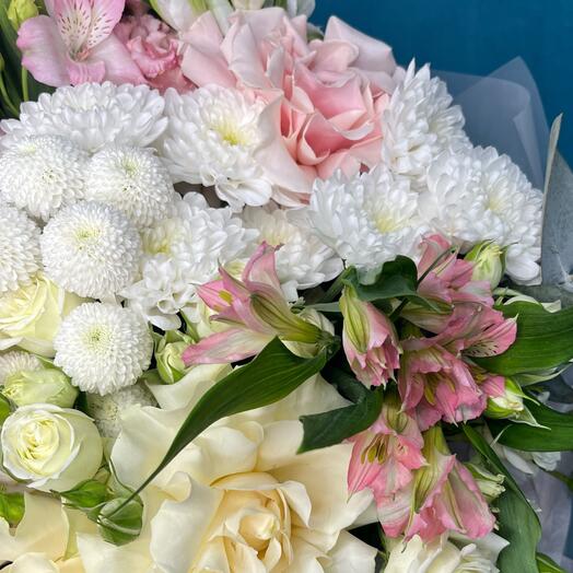 № 69 Большой букет в нежных оттенках с французскими розами