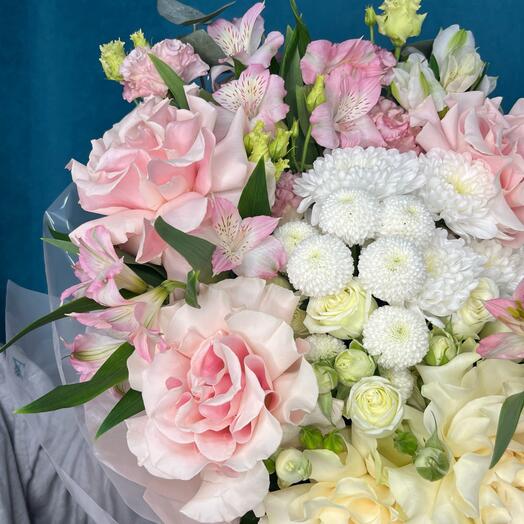 № 69 Большой букет в нежных оттенках с французскими розами